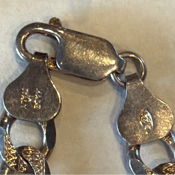 LOT: Silver tone necklaces, bracelets, cuff links  & brass key hook - Picture 3 of 8